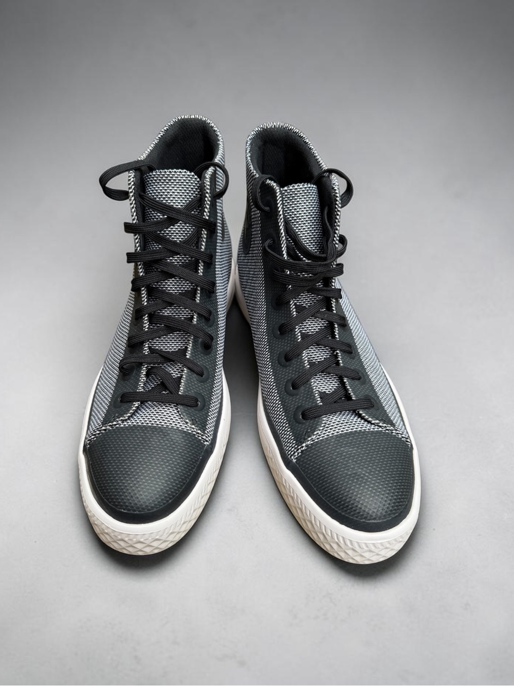NEW Converse Chuck Taylor All Star Modern Hi
Size M 8/W 9.5